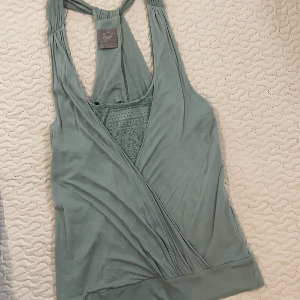 ANTHRO Vanessa Virginia Medium Crossover Tank Top with Keyhole back